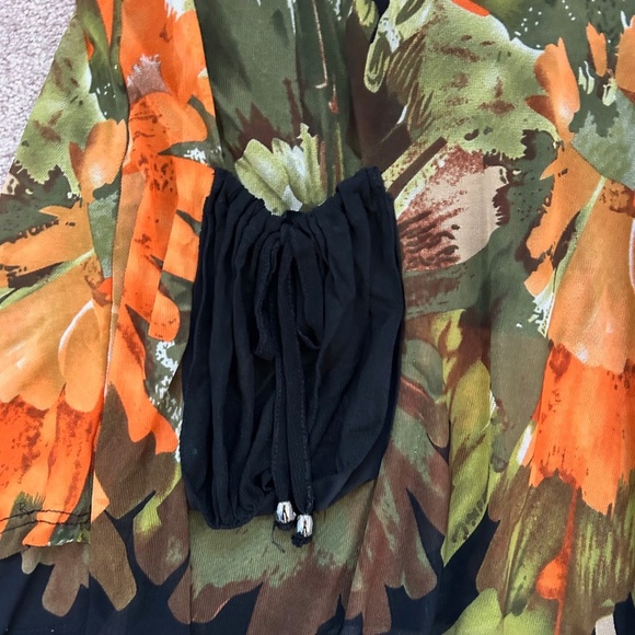 Unique Floral pattern dress, bright and colourful, Size XL - Picture 9 of 13